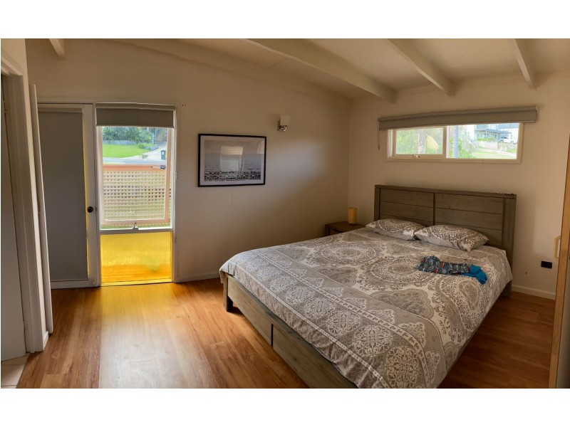 27 Tallawang Ave, Malua Bay NSW 2536