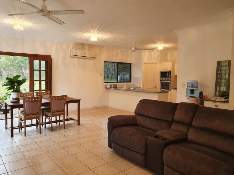 20 Corrimal Place, Sandstone Point QLD 4511