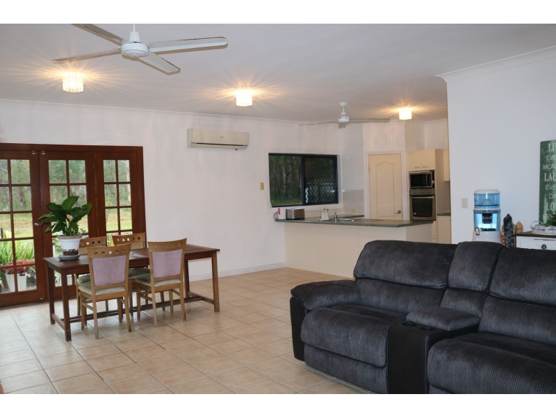 20 Corrimal Place, Sandstone Point QLD 4511