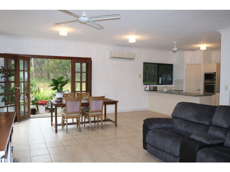 20 Corrimal Place, Sandstone Point QLD 4511