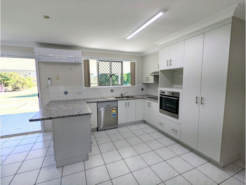 90 Sondra Lena Drive, Glenlee QLD 4711