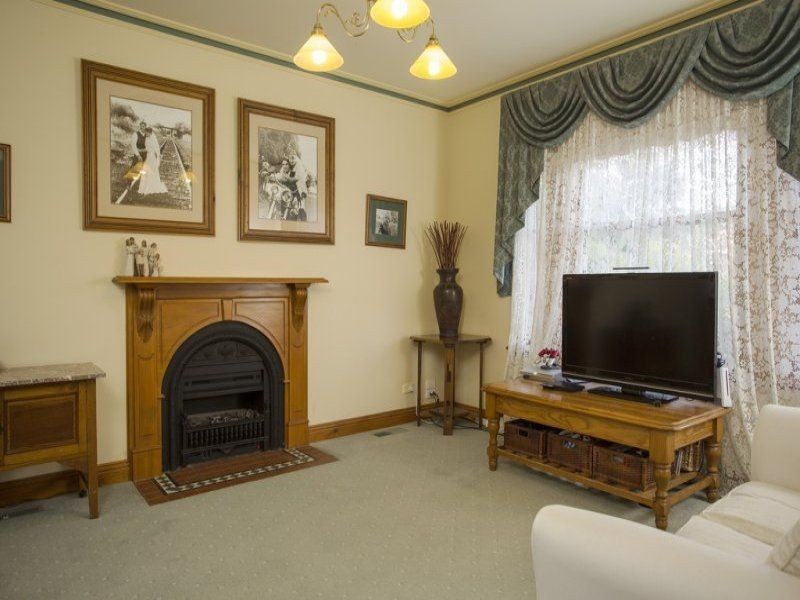 2 Tea-Tree court, Strathdale VIC 3550