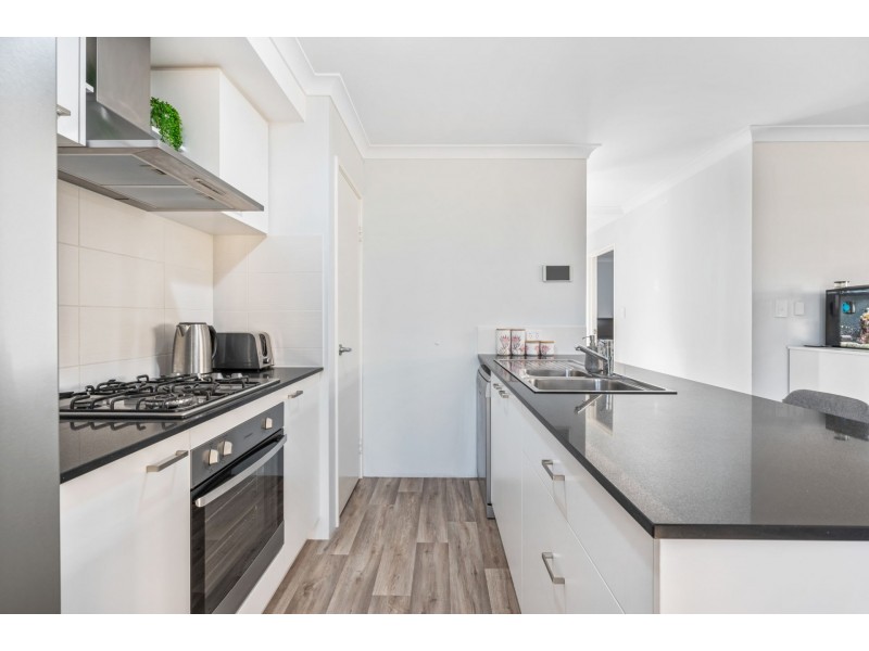 21 Resolve Crescent, Eaton WA 6232