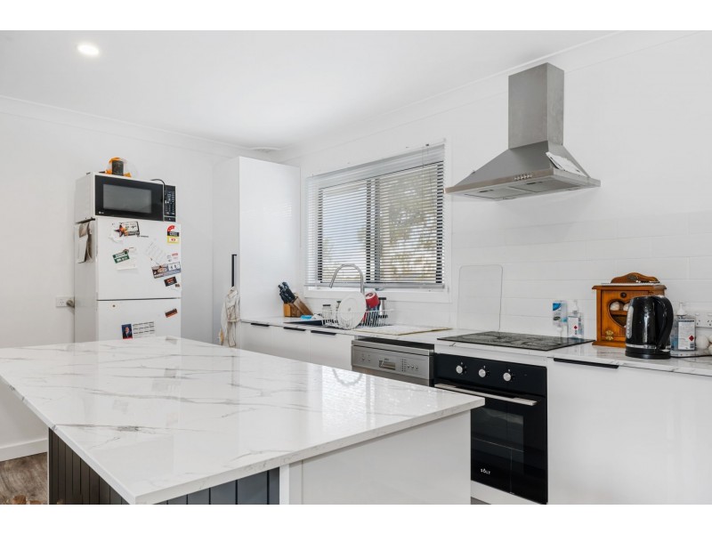 20 Kala Avenue, Halekulani NSW 2262