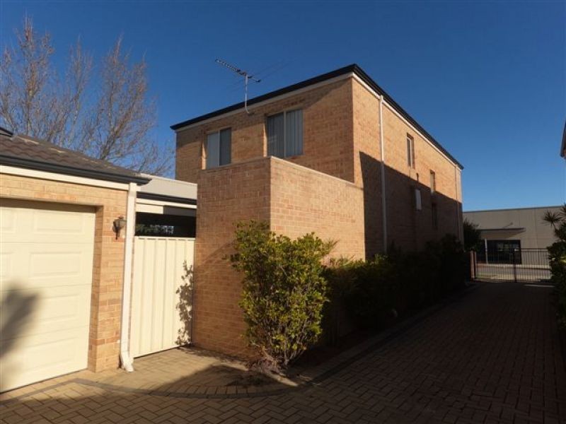 5D Batman Road, Canning Vale WA 6155