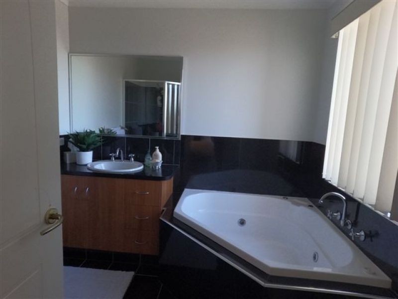 5D Batman Road, Canning Vale WA 6155