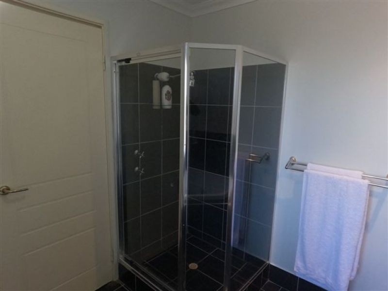 5D Batman Road, Canning Vale WA 6155