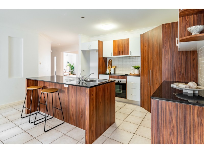2/21 Leopardwood Circuit, Robina QLD 4226