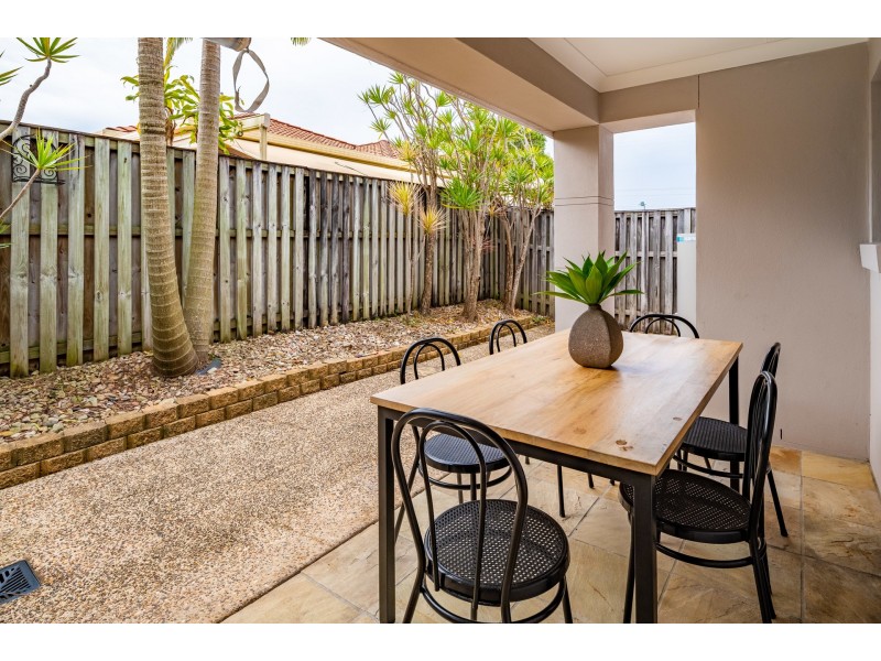 2/21 Leopardwood Circuit, Robina QLD 4226