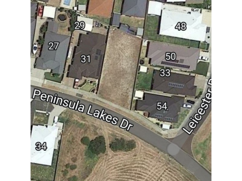 31 Peninsula Lakes Drive, Eaton WA 6232