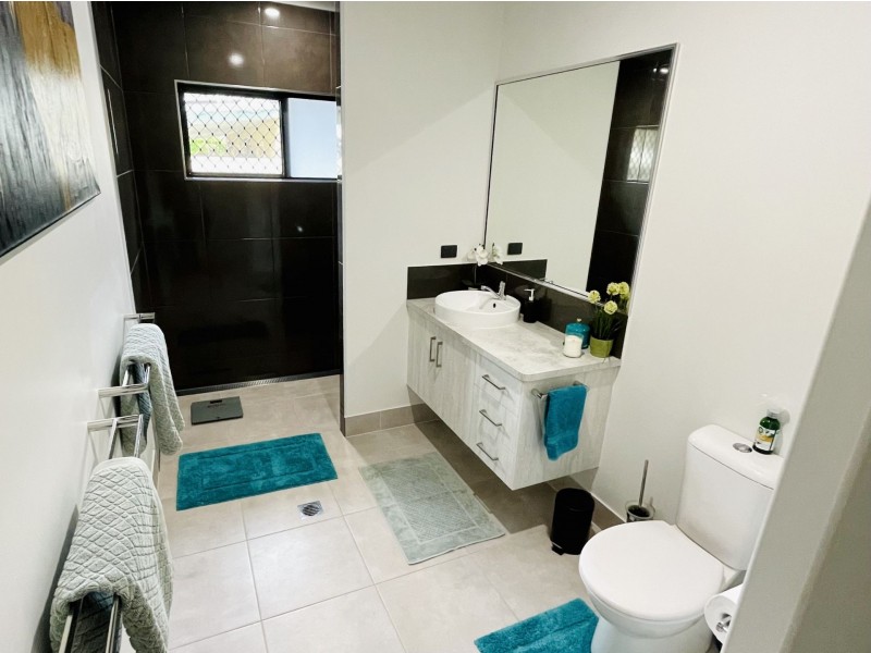 1 Justin Street, Balgal Beach QLD 4816