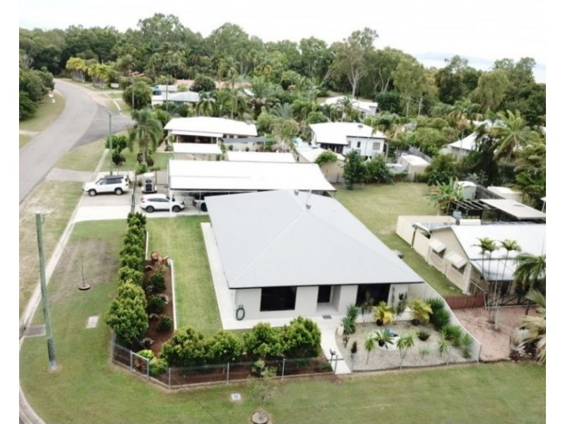 1 Justin Street, Balgal Beach QLD 4816