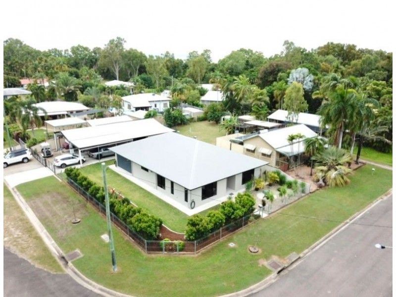 1 Justin Street, Balgal Beach QLD 4816