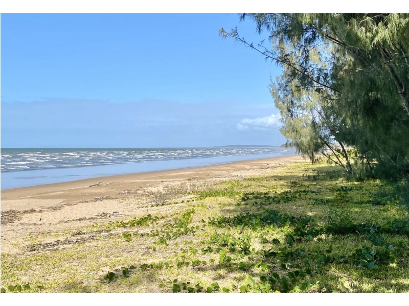 1 Justin Street, Balgal Beach QLD 4816