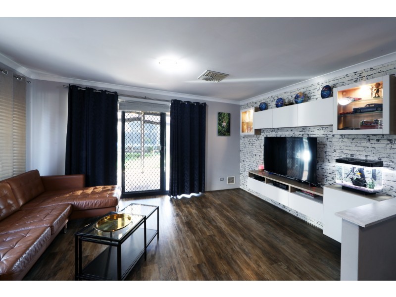 34 Rossini Circle, Ellenbrook WA 6069