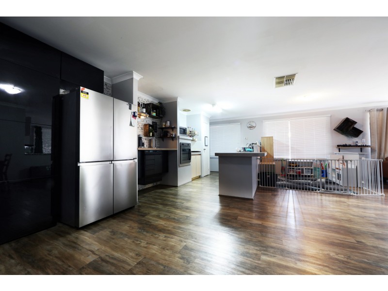 34 Rossini Circle, Ellenbrook WA 6069