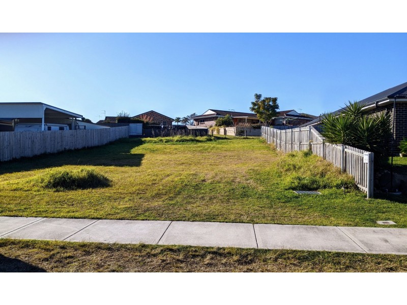 15 Holstein Street, Moruya NSW 2537