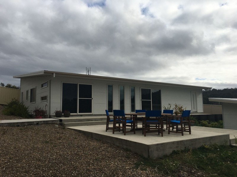 5 Seabreeze Lane, Malua Bay NSW 2536