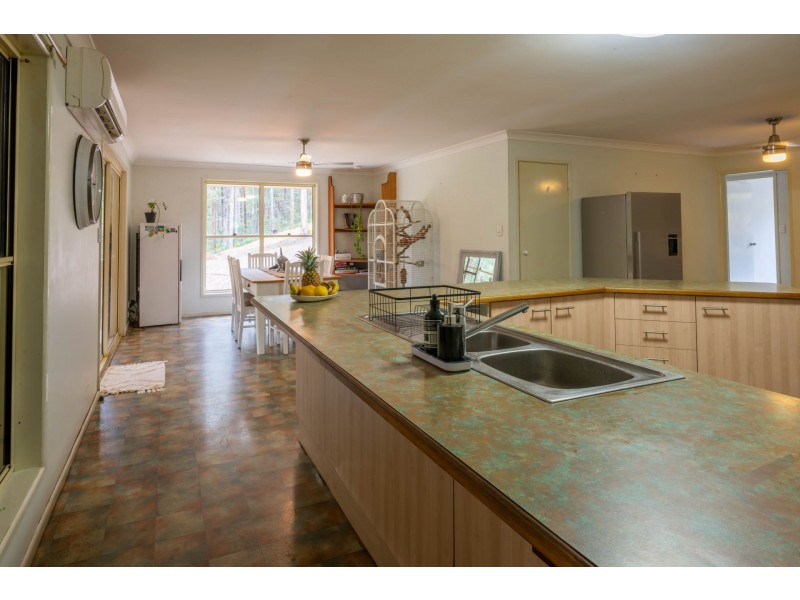 42 Calala Court, Bonogin QLD 4213