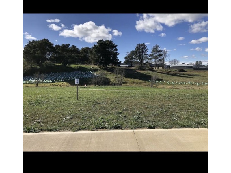 33 Madeline drive, Goulburn NSW 2580