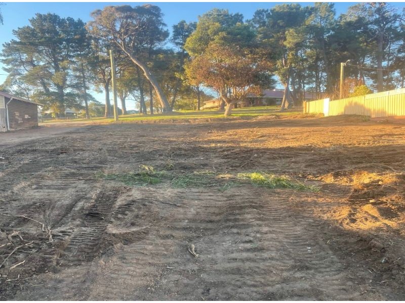 83 Deakin Street, Collie WA 6225