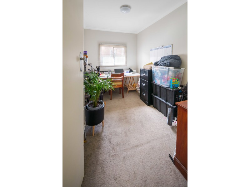 10 Lee Avenue, Hilton WA 6163