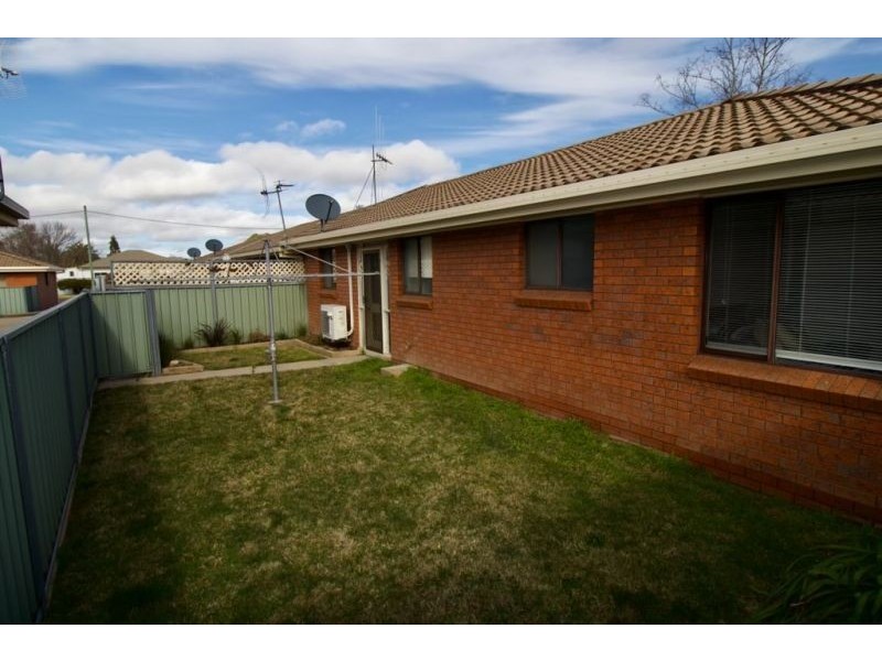 3/170 Sampson Street, Orange NSW 2800