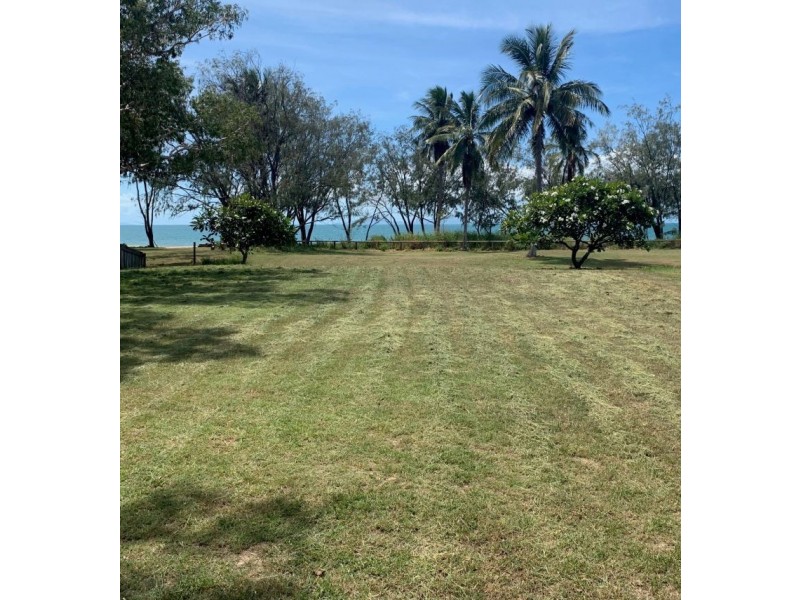 Lot 14, 4 Bourke Street, Blacks Beach QLD 4740
