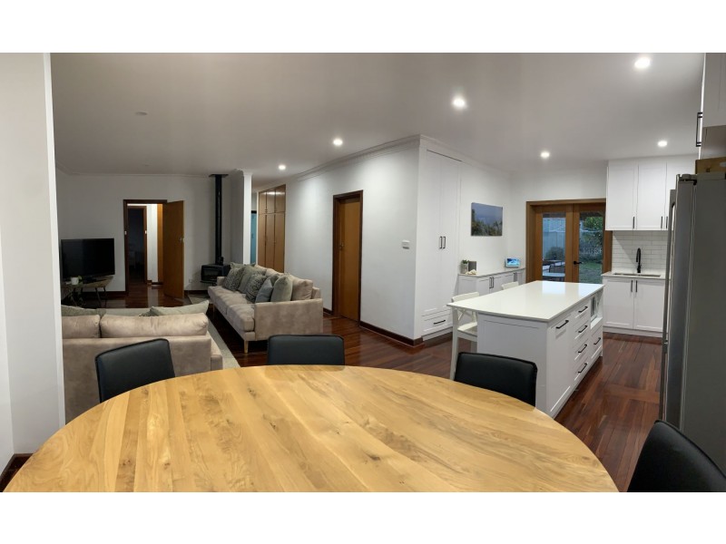 21 Carinya Gardens, Katanning WA 6317