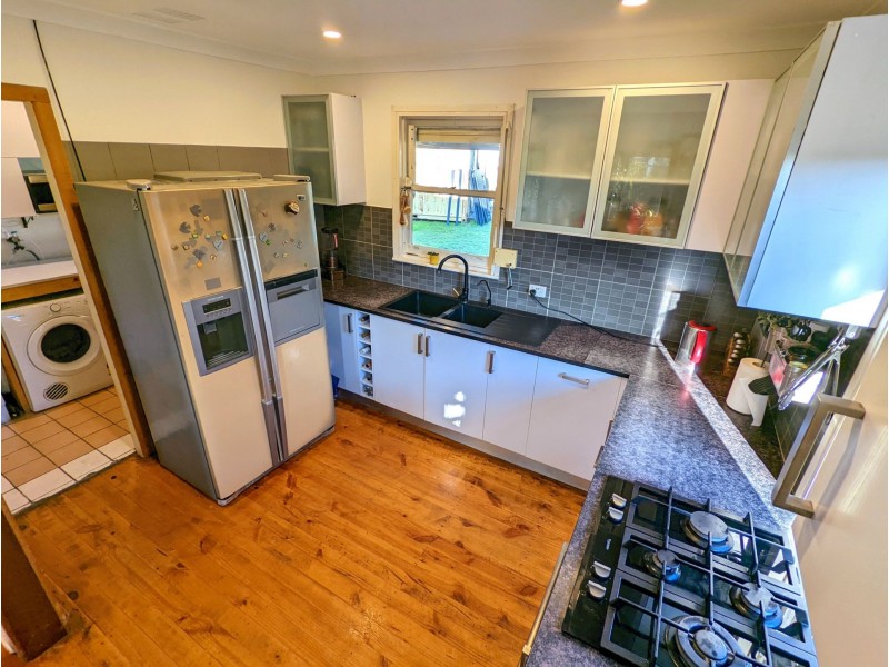 27 Reliance Crescent, Willmot NSW 2770