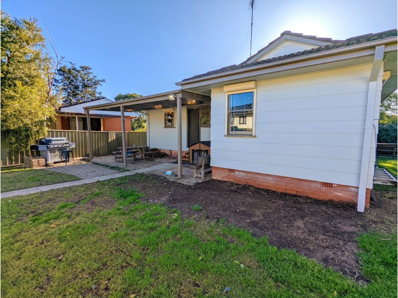27 Reliance Crescent, Willmot NSW 2770