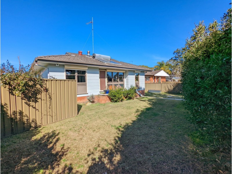 27 Reliance Crescent, Willmot NSW 2770