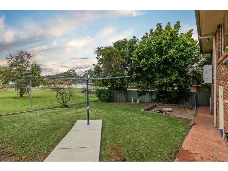22 Cassia Way, Junee NSW 2663
