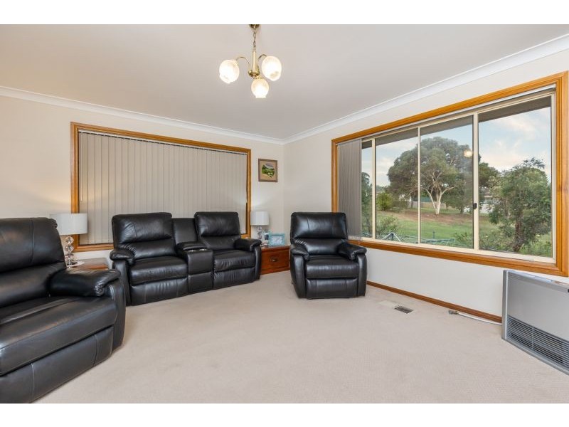 22 Cassia Way, Junee NSW 2663