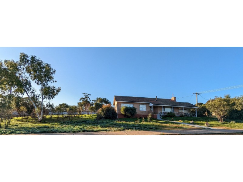 64 Raglan St, Pingelly WA 6308