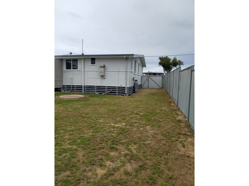 17 Ikewa Street, Mingenew WA 6522