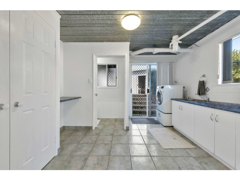 12 Cinnamon Drive, Glenella QLD 4740