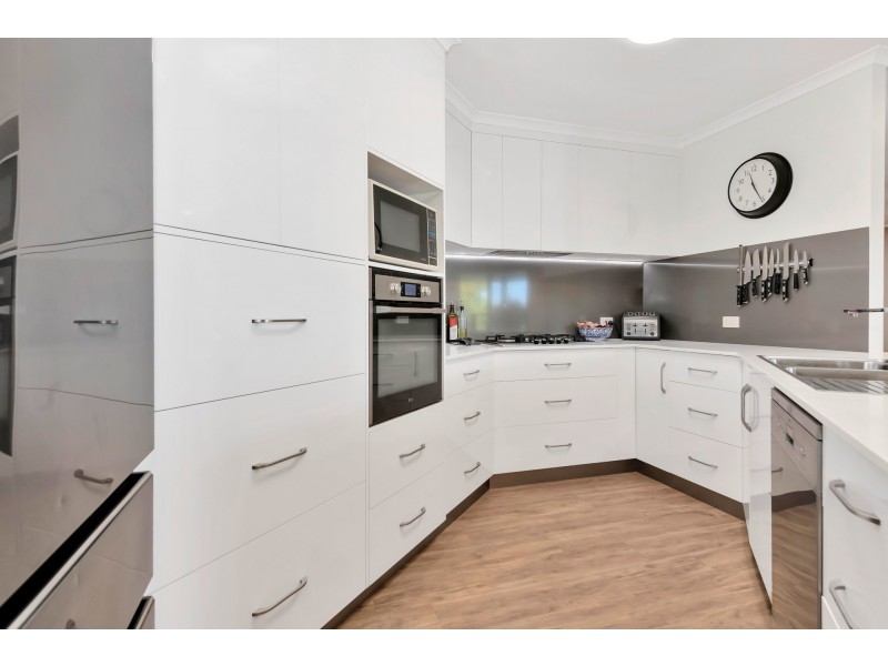 12 Cinnamon Drive, Glenella QLD 4740