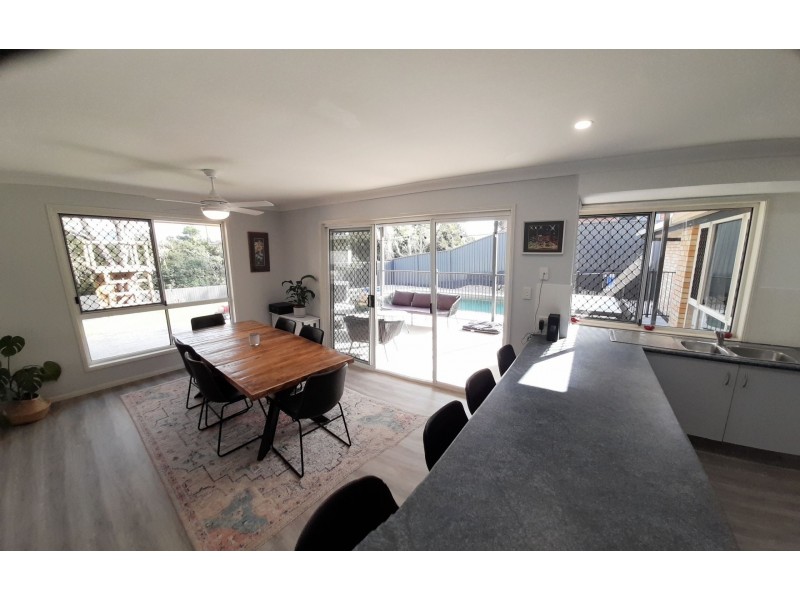 8 Shelly Pl, Upper Coomera QLD 4209