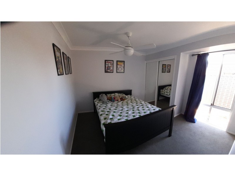8 Shelly Pl, Upper Coomera QLD 4209