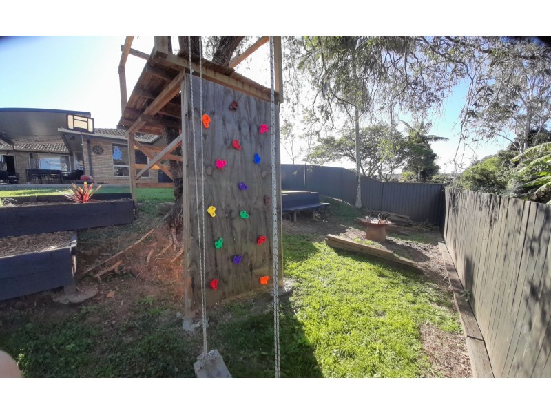 8 Shelly Pl, Upper Coomera QLD 4209