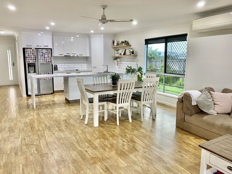 19 Mod Crescent, Beaconsfield QLD 4740