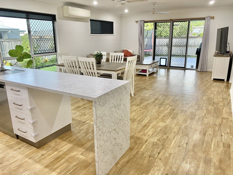 19 Mod Crescent, Beaconsfield QLD 4740