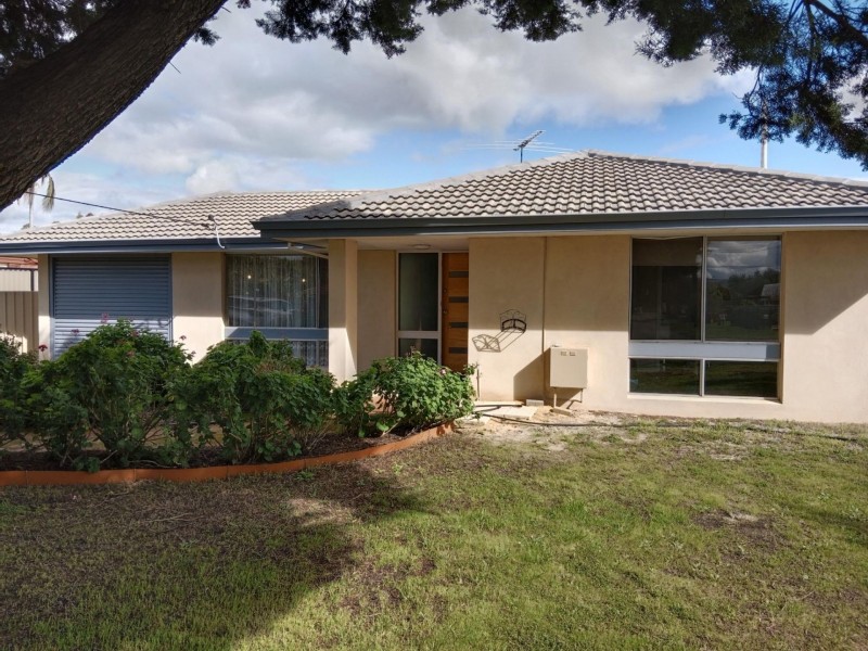 10 Gunnamatta Place, Kelmscott WA 6111