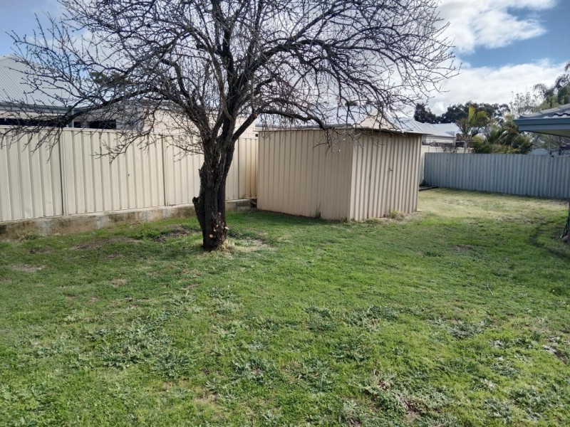 10 Gunnamatta Place, Kelmscott WA 6111