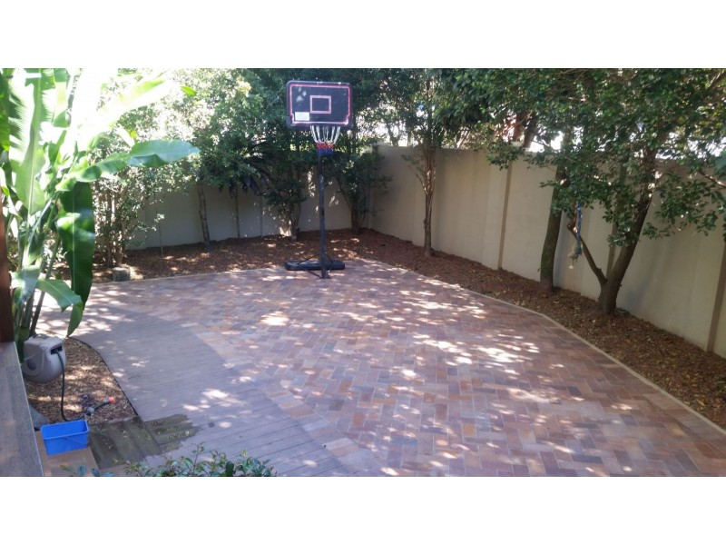 1/21 George St East, Burleigh Heads QLD 4220