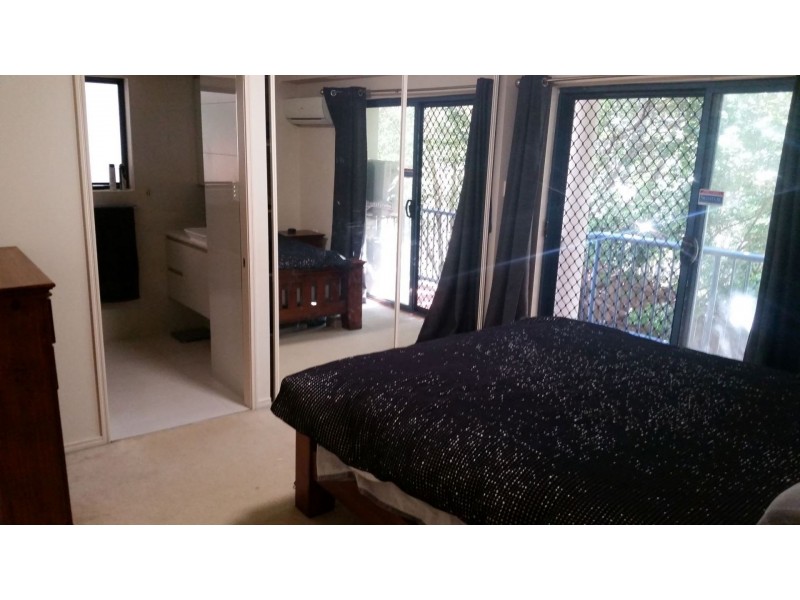 1/21 George St East, Burleigh Heads QLD 4220