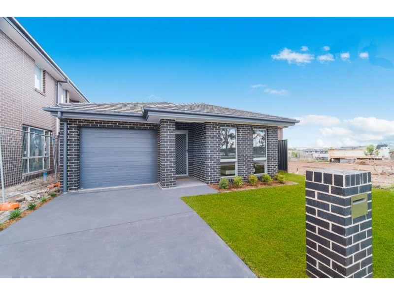 55 Orlagh Circuit, Riverstone NSW 2765