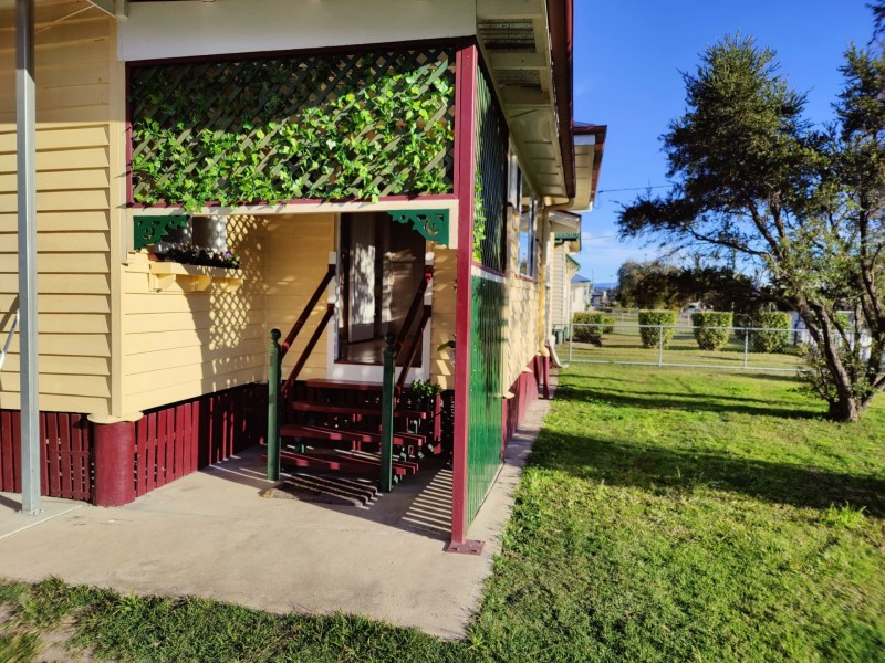 36 Victoria St, Laidley QLD 4341