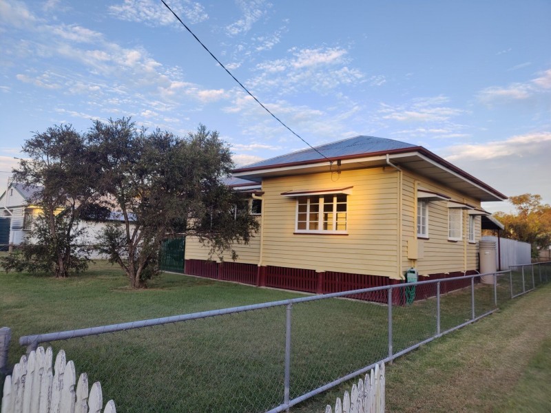 36 Victoria St, Laidley QLD 4341